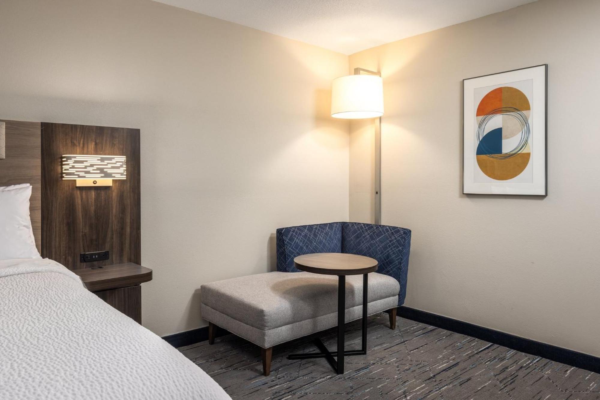 Holiday Inn Express Portland South - Lake Oswego By Ihg Exterior photo