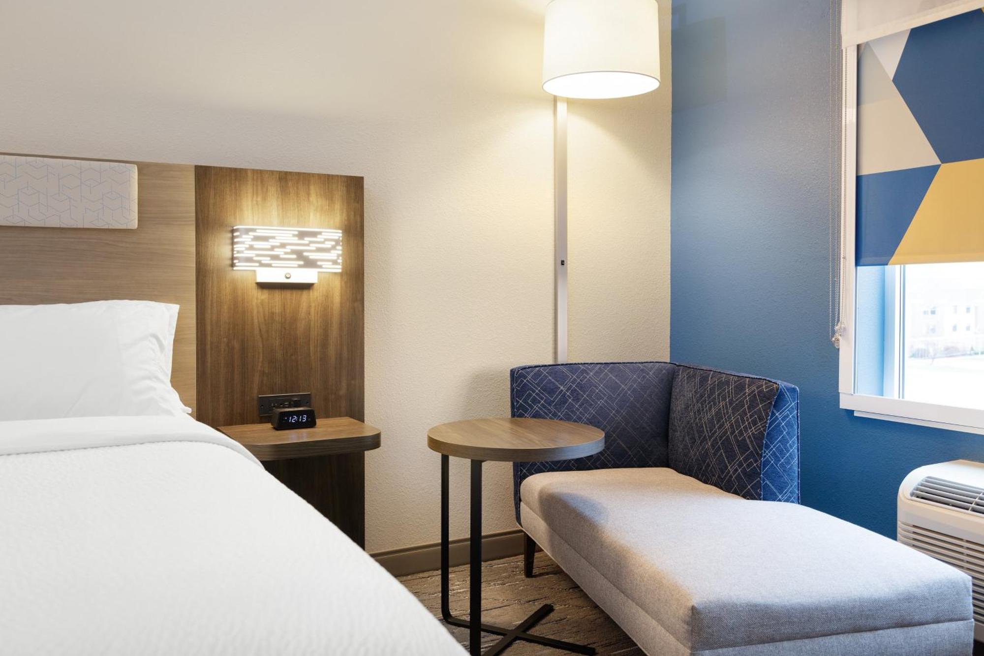 Holiday Inn Express Portland South - Lake Oswego By Ihg Exterior photo